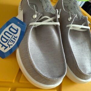 Women’s Hey Dude size 8